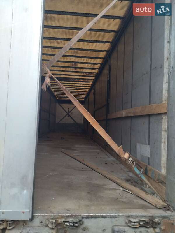 Тентованный борт (штора) - полуприцеп Schmitz S-01 2003 в Лубнах