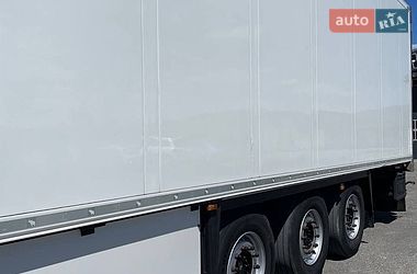 Рефрижератор полуприцеп Schmitz SCB 2014 в Иршаве
