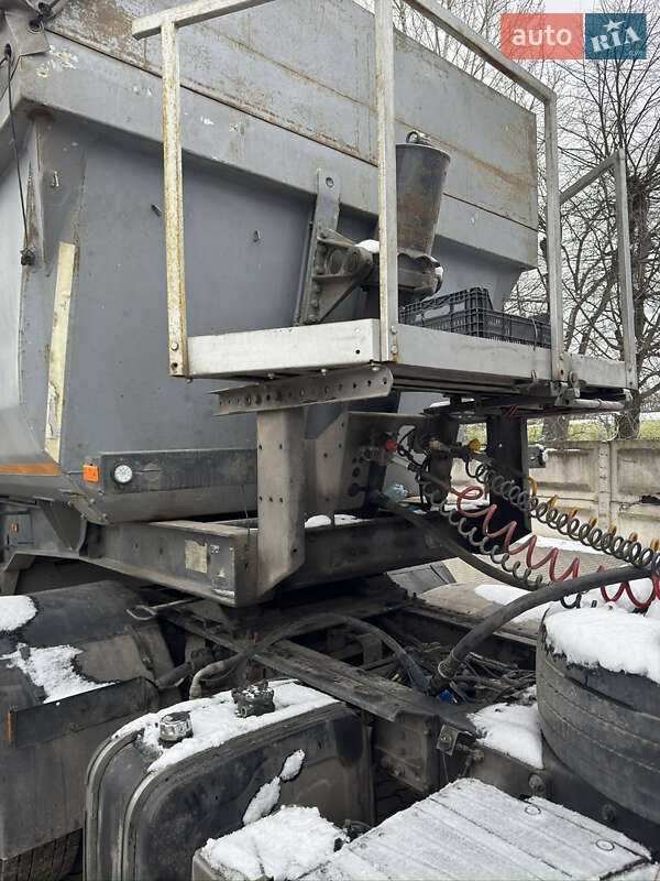 Самоскид напівпричіп Schmitz SCF 24G 2004 в Стрию