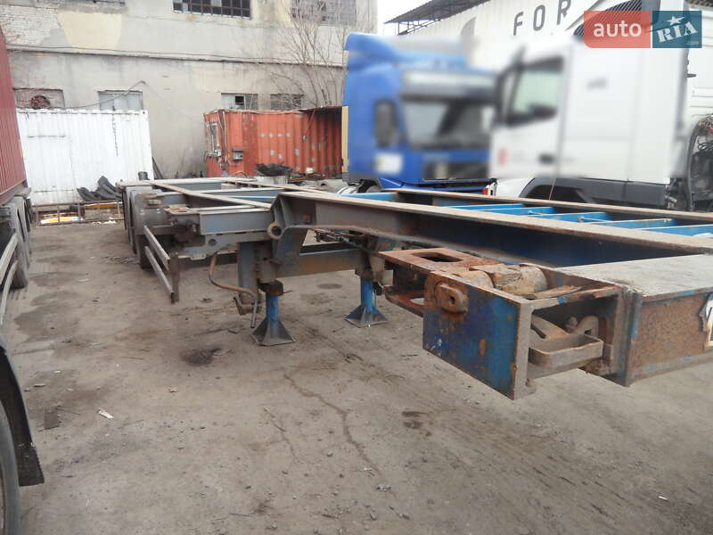 Контейнеровоз напівпричіп Schmitz SCS 24 2004 в Одесі