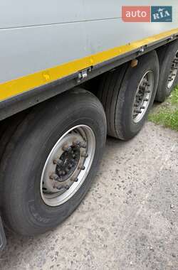Бортовий напівпричіп Schmitz SCS 24 2012 в 