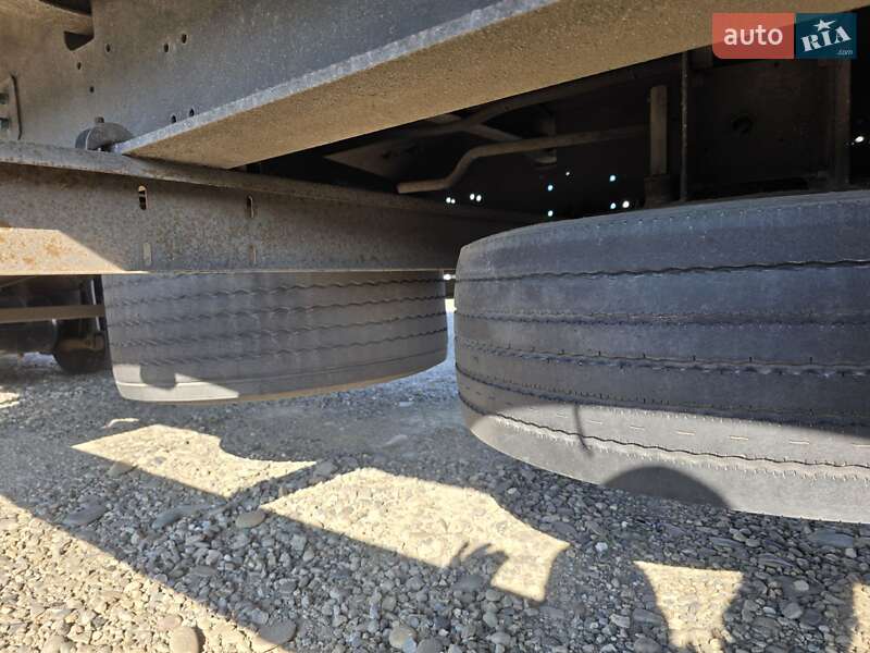 Тентований борт (штора) - напівпричіп Schmitz SCS 24 2013 в Тячеві