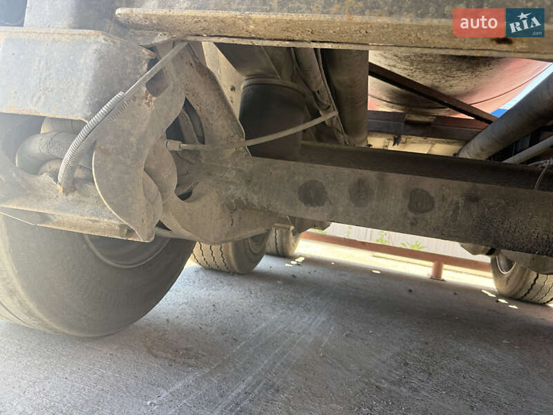 Цистерна напівпричіп Schmitz SCS 24 2005 в Києві