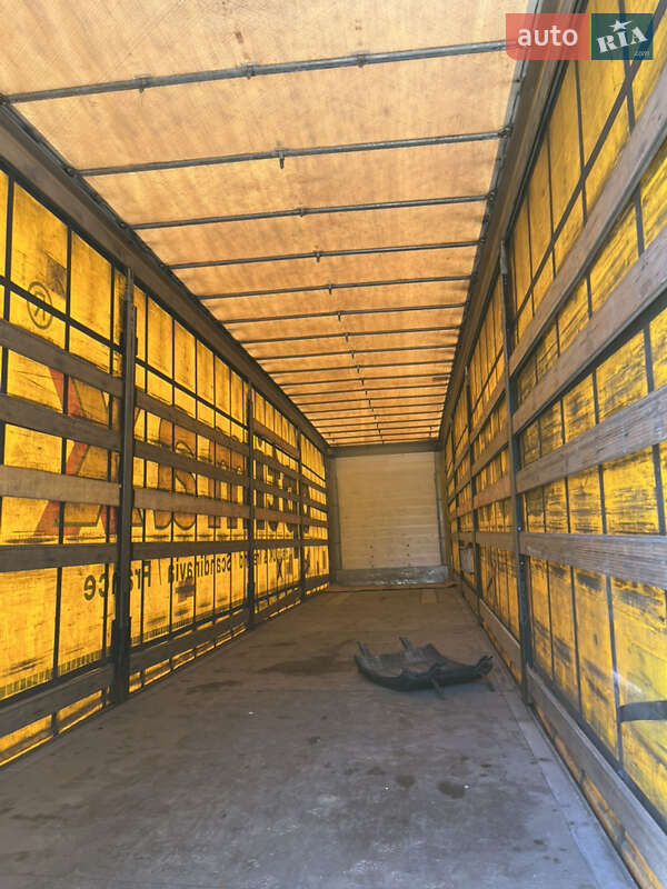 Тентований борт (штора) - напівпричіп Schmitz SCS L24 2017 в Львові