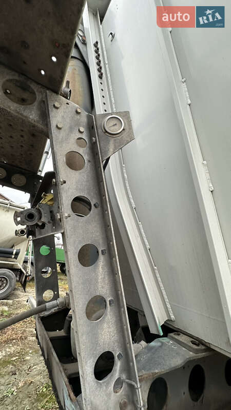 Зерновоз - полуприцеп Schmitz SGF S3 2013 в Стрые