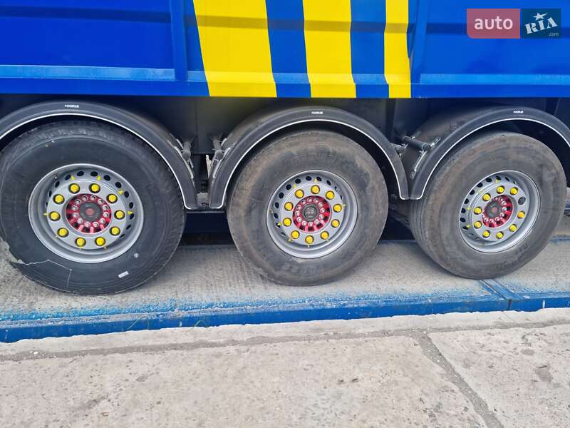 Самоскид напівпричіп Schmitz SKI 24 2006 в Одесі