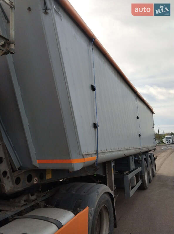 Зерновоз - полуприцеп Schmitz SKI 24 2009 в Днепре