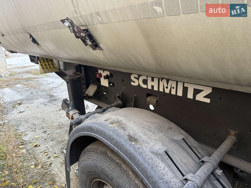 Самоскид напівпричіп Schmitz SKI 24 2011 в Дніпрі
