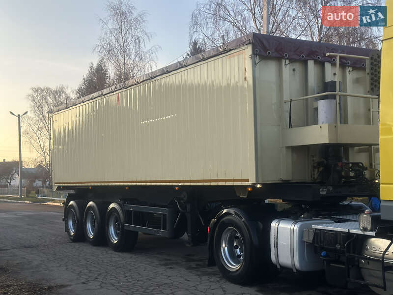 Самосвал полуприцеп Schmitz SKI 24 1995 в Дубно фото Самосвал полуприцеп Schmitz SKI 24 1995 в Дубно