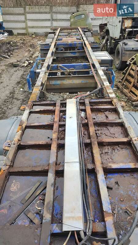 Шассі напівпричіп Schmitz SKO 24 1998 в Житомирі