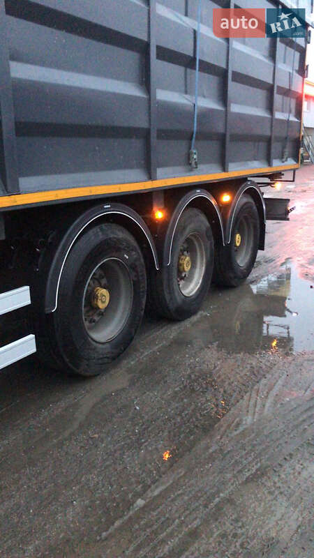 Зерновоз - полуприцеп Schmitz SKO 24 2003 в Полтаве фото 6 Зерновоз - полуприцеп Schmitz SKO 24 2003 в Полтаве