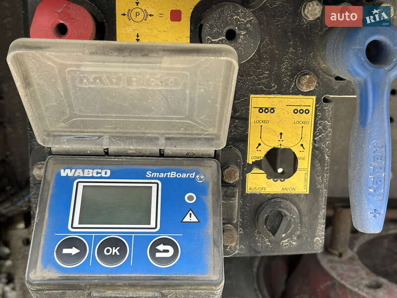 Тентований борт (штора) - напівпричіп Schmitz SKO 24 2017 в Львові