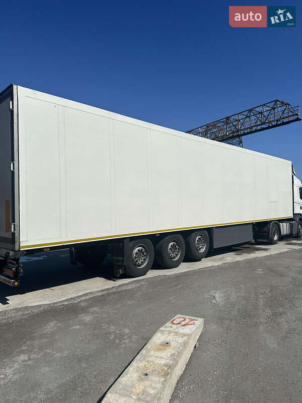 Рефрижератор напівпричіп Schmitz SKO 24 2007 в Дніпрі