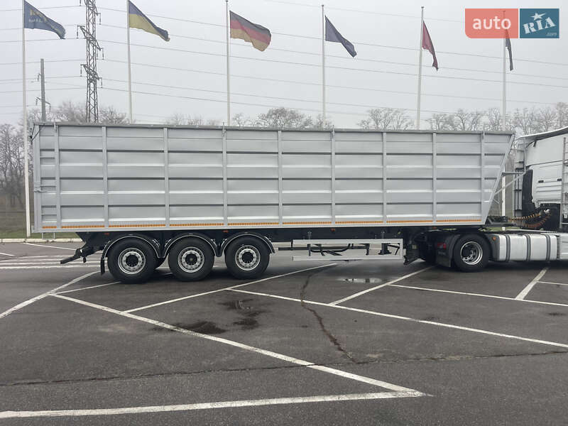 Самоскид напівпричіп Schmitz SKO 24 2005 в Запоріжжі