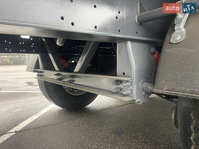 Самоскид напівпричіп Schmitz SKO 24 2005 в Запоріжжі