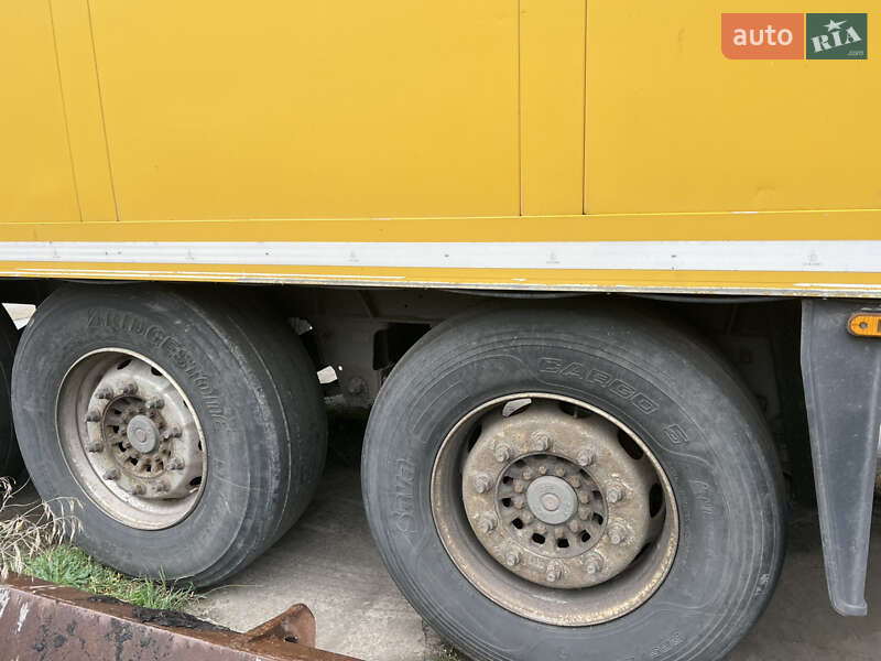 Изотермическая будка Schmitz SKO 24 2006 в Кременчуге