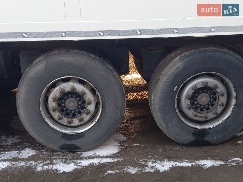 Рефрижератор Schmitz SKO 24 2002 в Шировцах