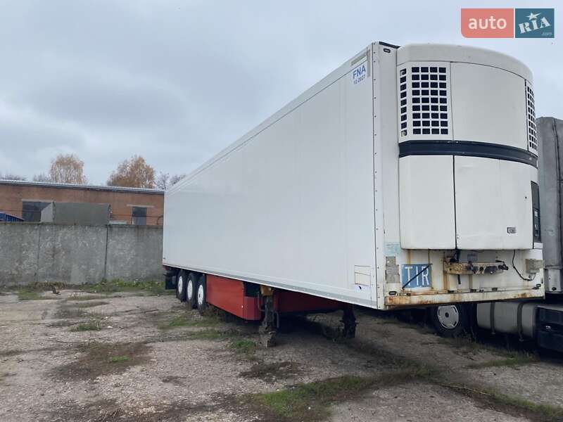 Рефрижератор полуприцеп Schmitz SKO 24L 2004 в Прилуках