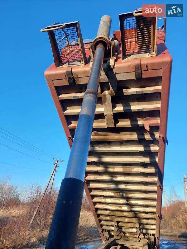 Зерновоз - напівпричіп Schmitz SPR 24 1998 в Бучачі фото 6 Зерновоз - напівпричіп Schmitz SPR 24 1998 в Бучачі