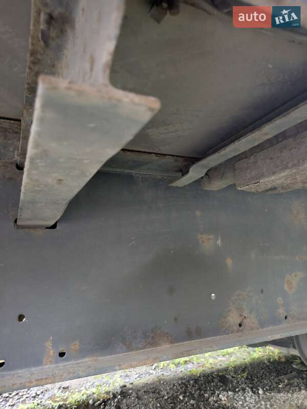 Тентованный борт (штора) - полуприцеп Schmitz SPR 24 2001 в Львове