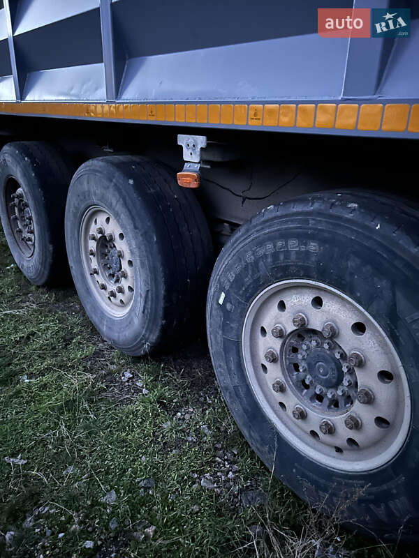Самоскид напівпричіп Schmitz SPR 24L 2007 в Веселиновому