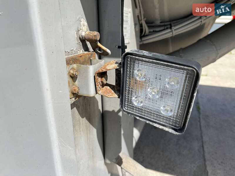 Цистерна Schrader Z-STA 24 2010 в Львові