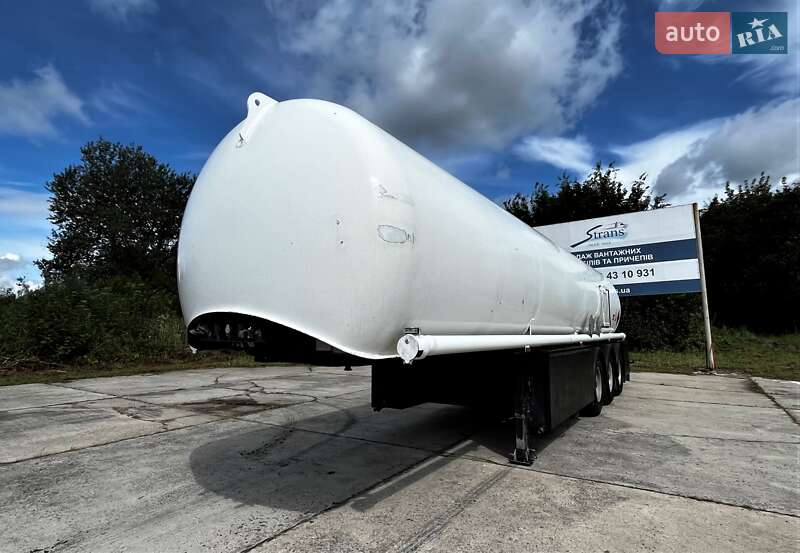 Цистерна напівпричіп Schrader Z-STA 24 2004 в 