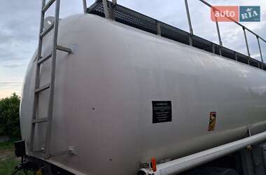 Цистерна полуприцеп Schrader Z-STA 24 2002 в 