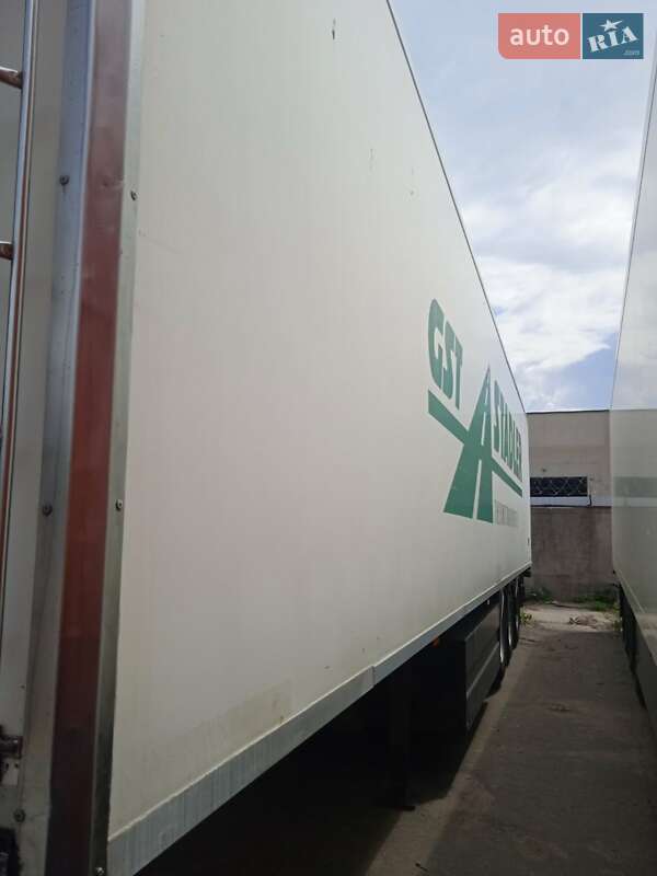 Рефрижератор Schwarzmuller 3/ZJ 2000 в Киеве