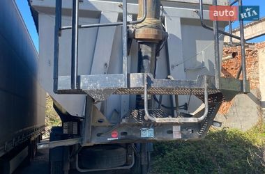 Самосвал полуприцеп Schwarzmuller 3E-E 2007 в Ужгороде