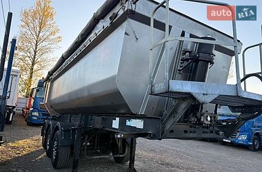 Самоскид напівпричіп Schwarzmuller 3E-E 2007 в Долині