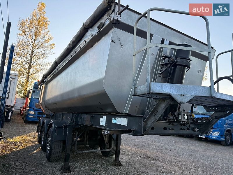 Самоскид напівпричіп Schwarzmuller 3E-E 2007 в Долині