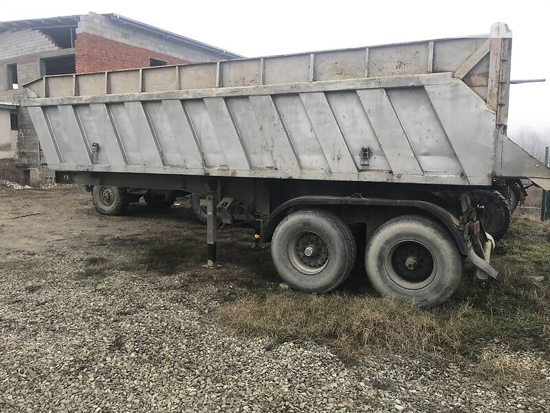 Самоскид напівпричіп Schwarzmuller E 1990 в Івано-Франківську