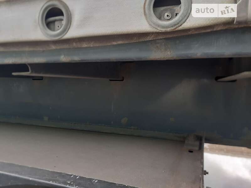 Платформа напівпричіп Schwarzmuller J-Serie 2011 в Мукачевому