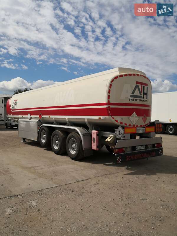 Цистерна полуприцеп Schwarzmuller J-Serie 1998 в Каменском