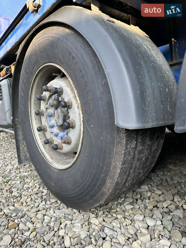 Тентований борт (штора) - напівпричіп Schwarzmuller J-Serie 2011 в Тячеві