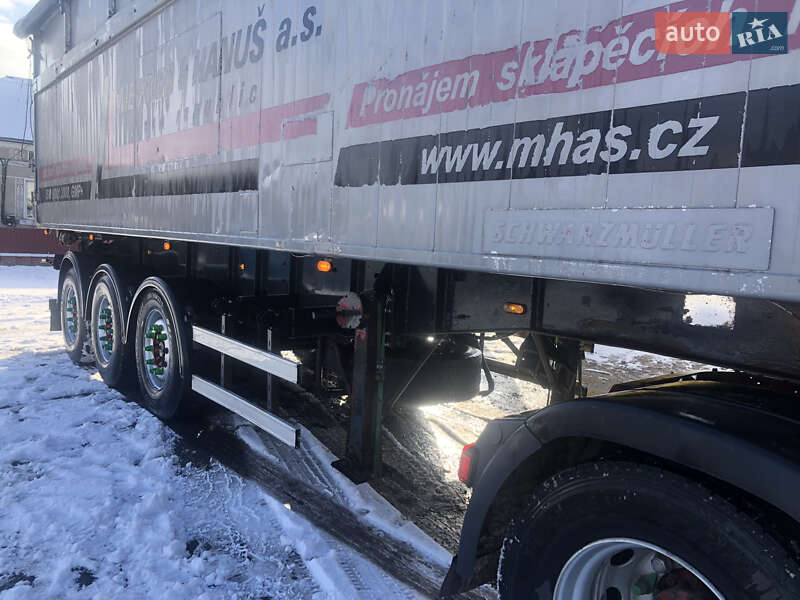 Самосвал полуприцеп Schwarzmuller Kis 2004 в Зборове