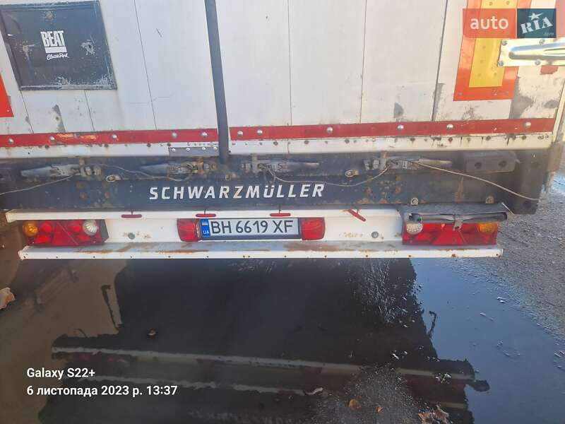 Бортовий напівпричіп Schwarzmuller Mega 2009 в Полтаві
