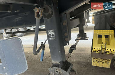 Бортовой полуприцеп Schwarzmuller S-1 2012 в 