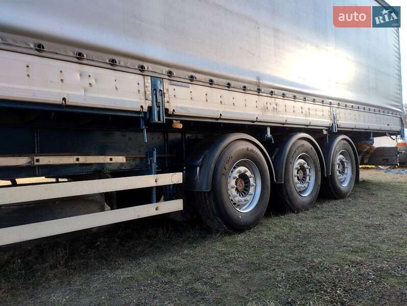 Самоскид напівпричіп Schwarzmuller SAF 2008 в Мукачевому