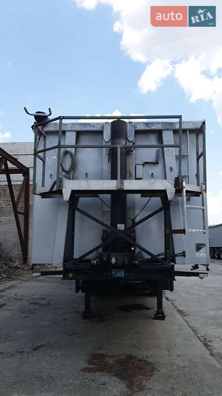 Самосвал полуприцеп Schwarzmuller SK 2012 в Кривом Роге