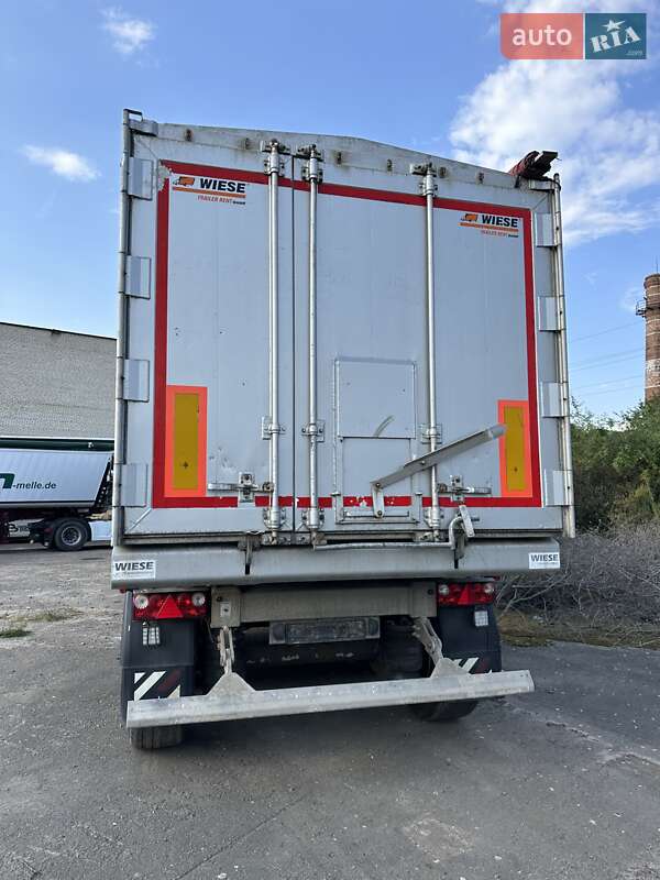 Зерновоз - полуприцеп Schwarzmuller SK 2018 в Львове