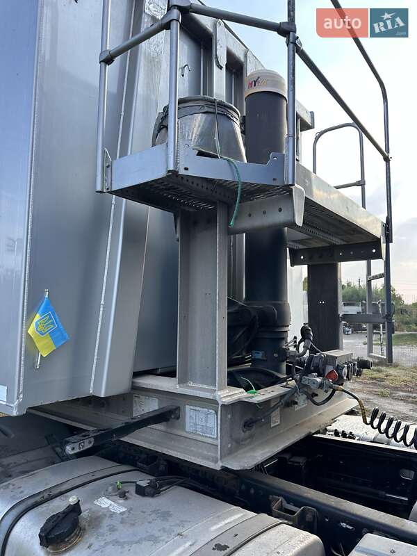 Зерновоз - полуприцеп Schwarzmuller SK 2018 в Львове