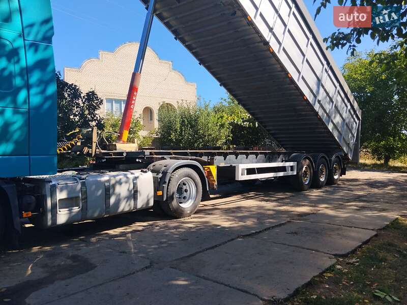 Самосвал полуприцеп Schwarzmuller SN24 2003 в Бершади