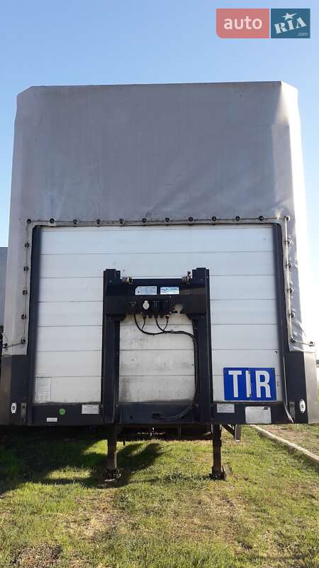 Бортовий напівпричіп Schwarzmuller SPA-3E 2007 в Миколаєві