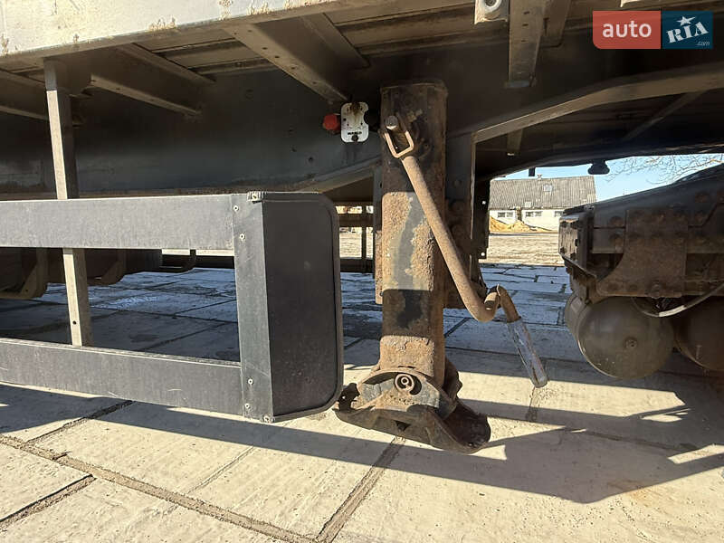 Тентованный борт (штора) - полуприцеп Schwarzmuller SPA-3E 2006 в Тячеве