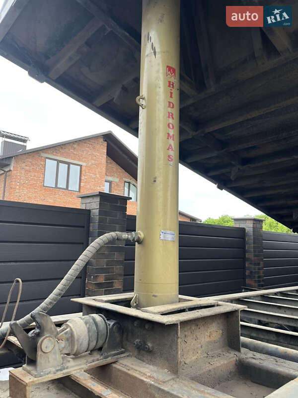 Самоскид напівпричіп Schwarzmuller SPA-3E 2007 в Вінниці