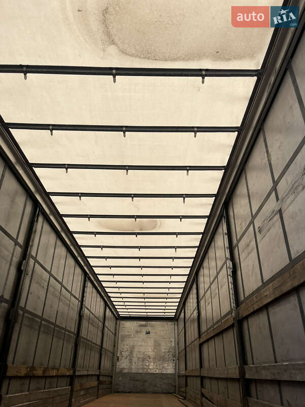 Тентований борт (штора) - напівпричіп Schwarzmuller SPA-3E 2015 в Іршаві фото 4 Тентований борт (штора) - напівпричіп Schwarzmuller SPA-3E 2015 в Іршаві