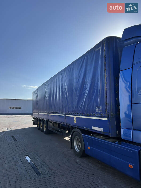 Тентованный борт (штора) - полуприцеп Schwarzmuller SPA-3E 2012 в Мукачево