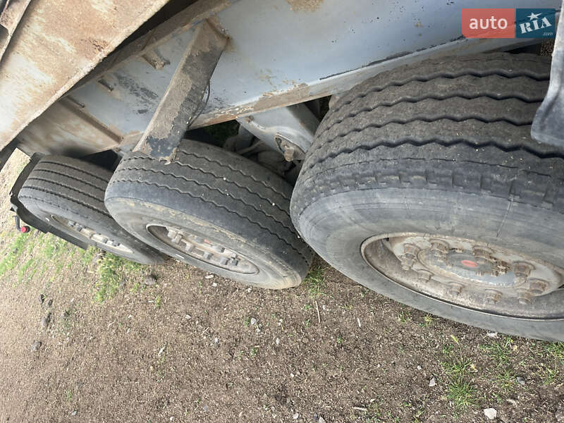 Самоскид напівпричіп Schwarzmuller SPA-3E 2001 в Болграді
